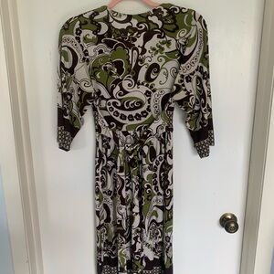 Fall City Triangles Green and Black Paisley Long Sleeve Dress